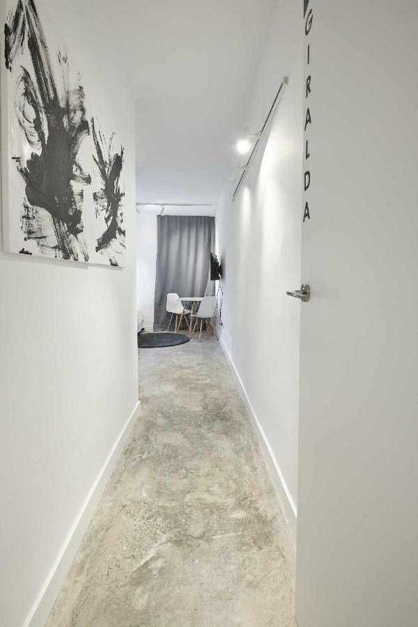 Giralda Modern & Luxury Appartement Sevilla Buitenkant foto